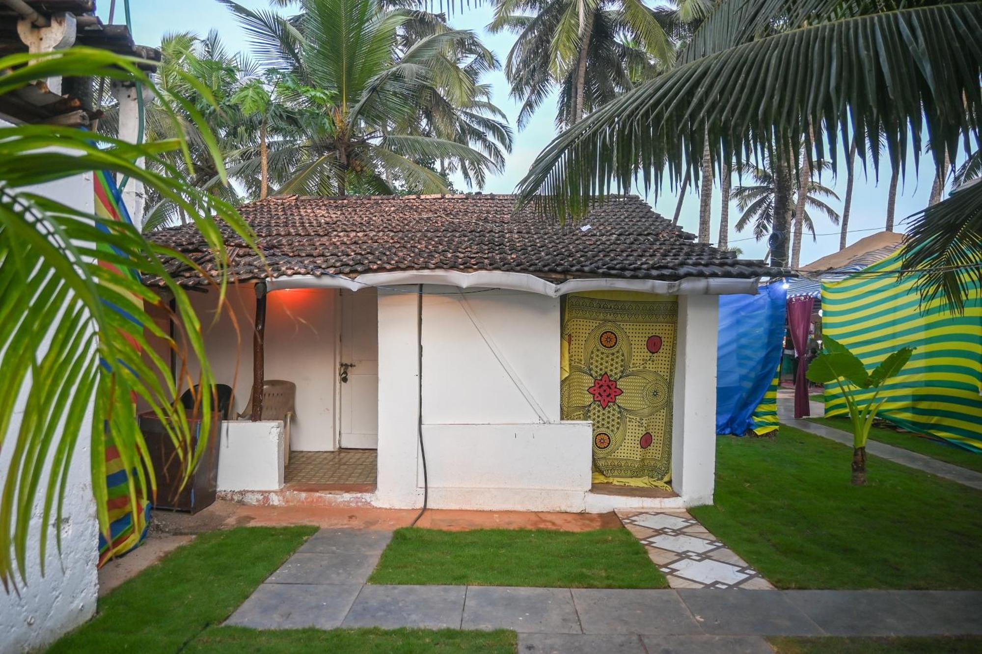 Kashinath Beach Huts อากอนดา ภายนอก รูปภาพ
